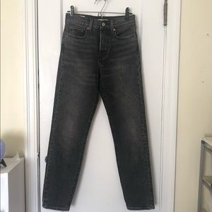 Levi’s grey Wedgie Straight Jeans